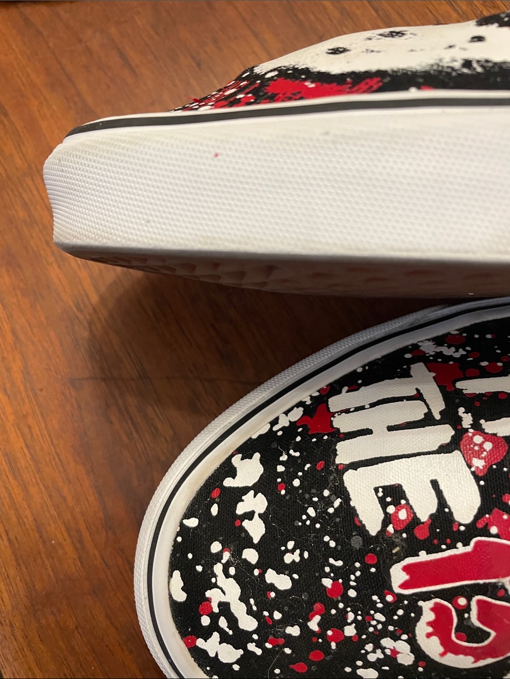 Vans J Voorhees Black/White/Red Friday the 13th Slip-On Graphic Shoes - Picture 3 of 11